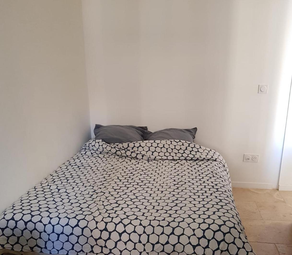 Central And Comfortable Studio, Near Train Station Marsylia Zewnętrze zdjęcie