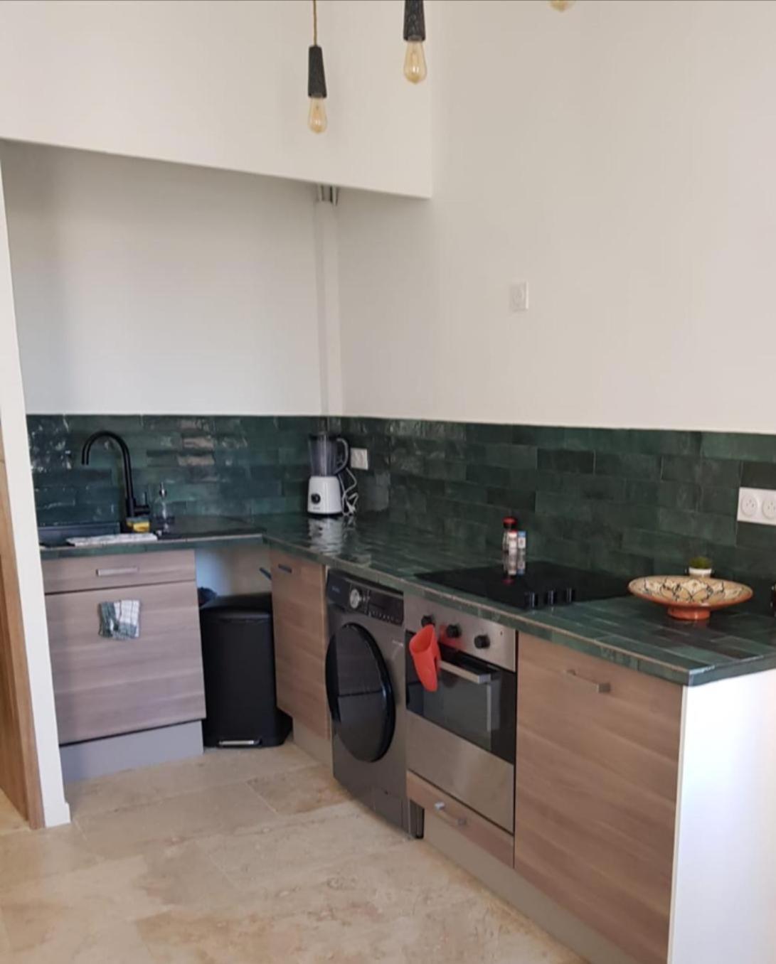 Central And Comfortable Studio, Near Train Station Marsylia Zewnętrze zdjęcie